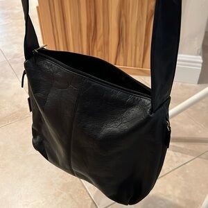 Black leather stone Mountain purse
